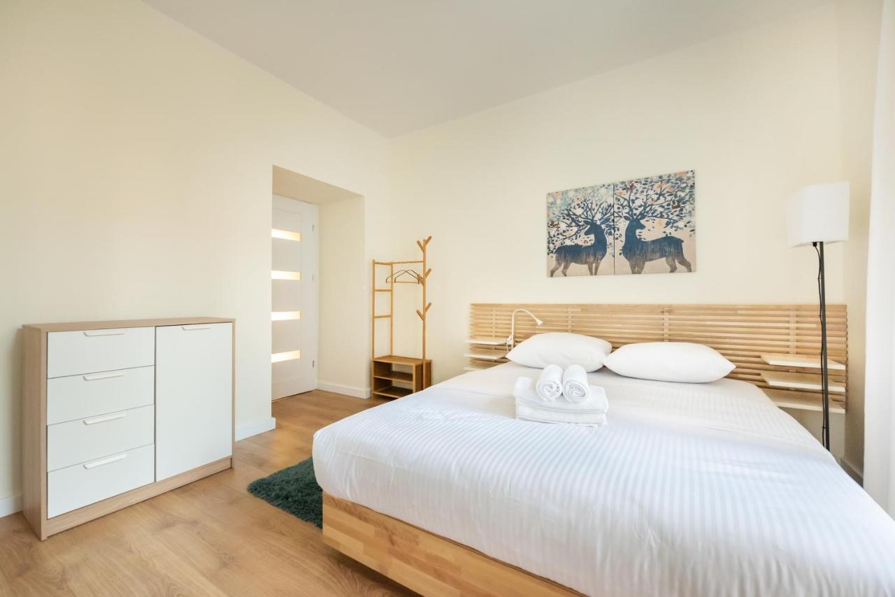 Ochota Sunny Apartment 华沙 外观 照片