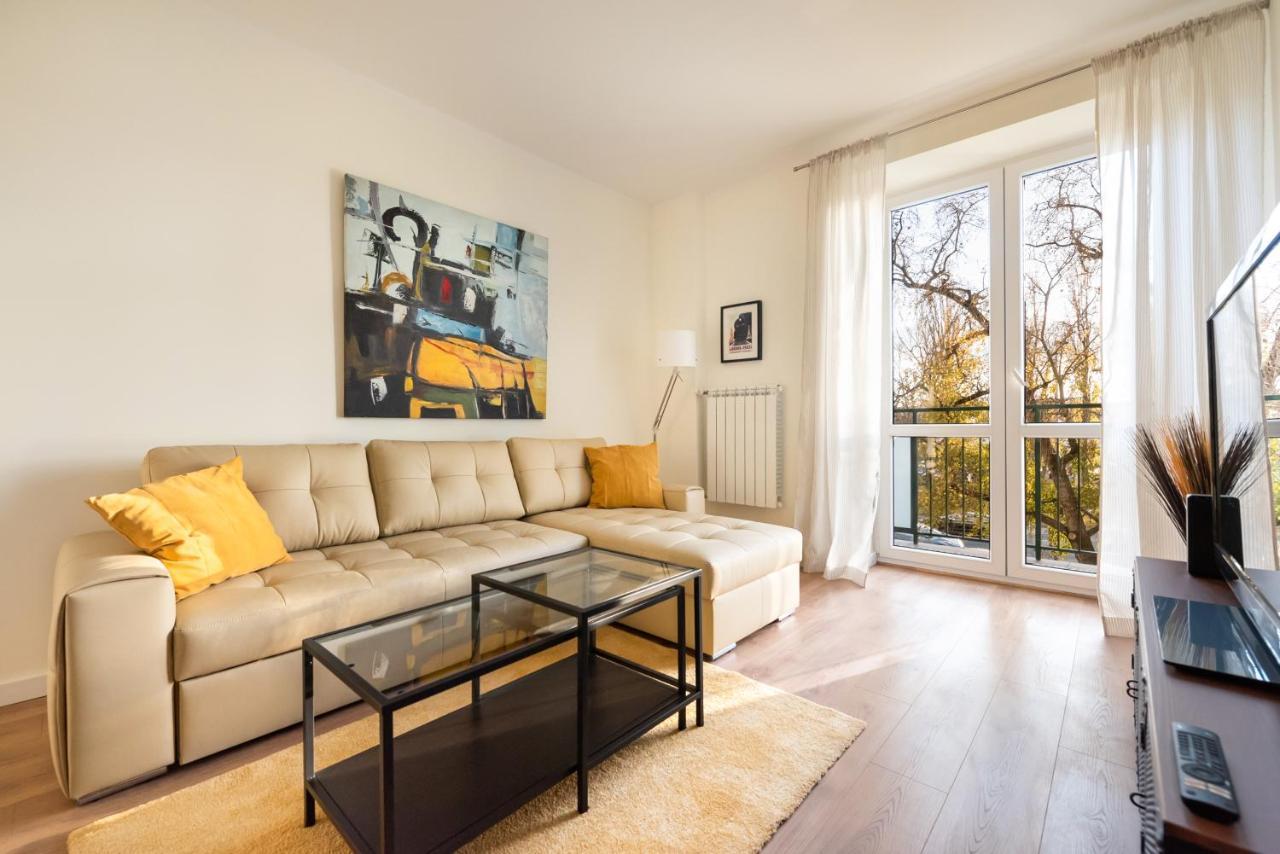 Ochota Sunny Apartment 华沙 外观 照片